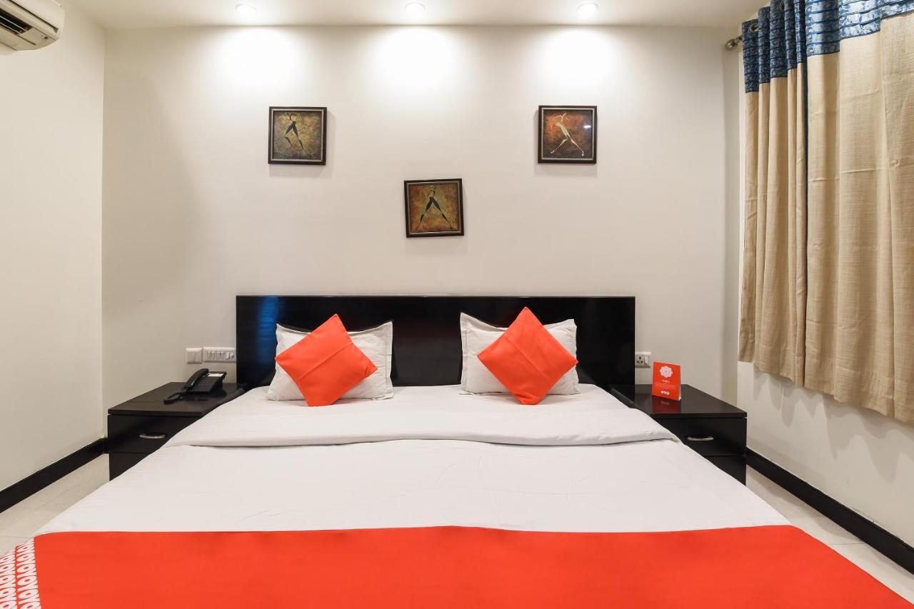 Oyo Flagship 18940 Hotel Swathi Нью-Дели Экстерьер фото